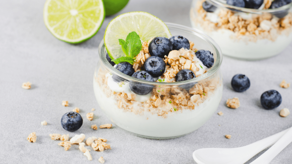 yogurt parfait with blueberries and granola