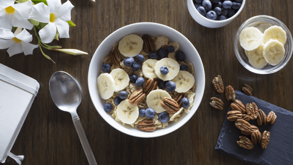 yogurt parfait with blueberries and granola